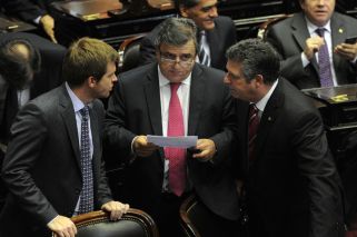 Disidencias y malestar dentro de la UCR por el decreto de Macri sobre el blanqueo