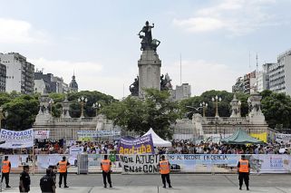 Crisis, reclamo social y caradurismo político