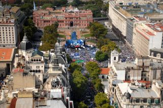 La oposición respaldó la movilización de los docentes