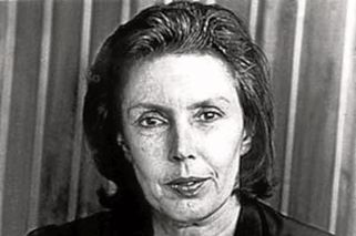 Una escritora lee a otra
