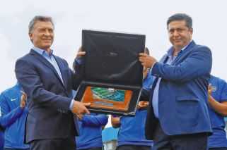 Angelici resignó espacios en su estructura de poder