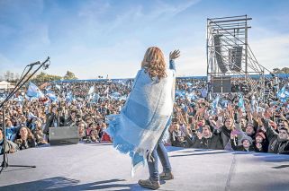 Efecto Ella: el ataque de pánico que conmueve al país