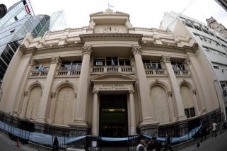 El Banco Central elevó en más de dos puntos la tasa de Lebacs