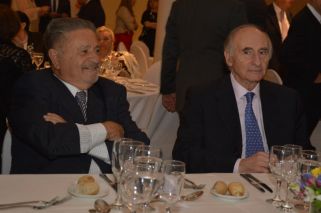 De la Rúa y Duhalde compartieron mesa en la cena del CARI