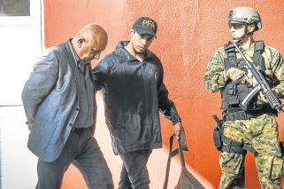 Todas pasan, y otros anillos
