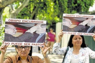 Las denuncias por abusos en la Iglesia amenazan la visita del Papa a Chile