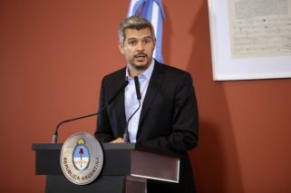 Marcos Peña tropieza con urgencias