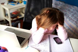 Grooming: Qué es y cómo informar a los menores sobre los riesgos a los que se exponen en Internet