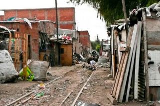 “La pobreza es mucho más amplia que la insuficiencia de los ingresos”