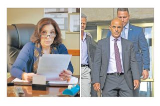 El jefe de los espías busca despegarse de Stiuso y se presentó a la Justicia para que lo investiguen