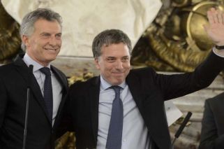 Dujovne golpeado, Gobierno inquieto