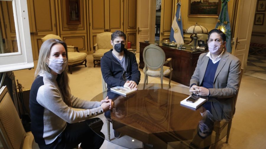 Encuentro entre el gobernador de Buenos Aires, Axel Kicillof, el ministro de educación de la nación, Nicolás Trotta, y la titular de educación bonaerense, Agustina Vila