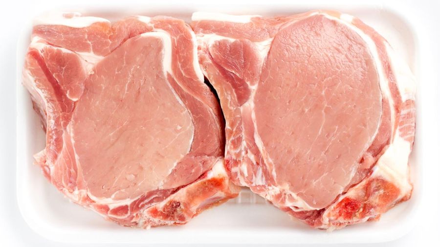 La carne de cerdo también gana lugar por el alto precio de la carne.