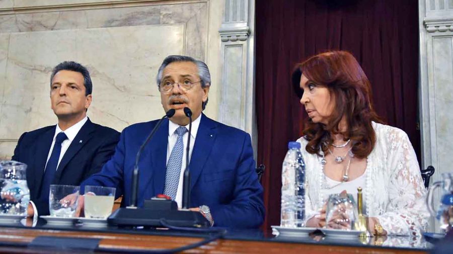 Sergio Massa, Alberto Fernández y Cristina Kirchner