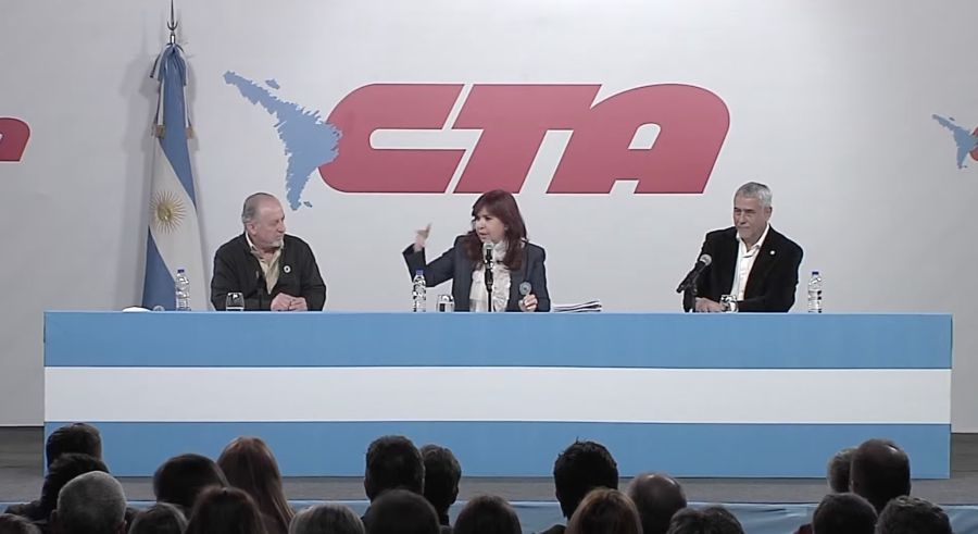 Cristina Kirchner en el plenario de la CTA 