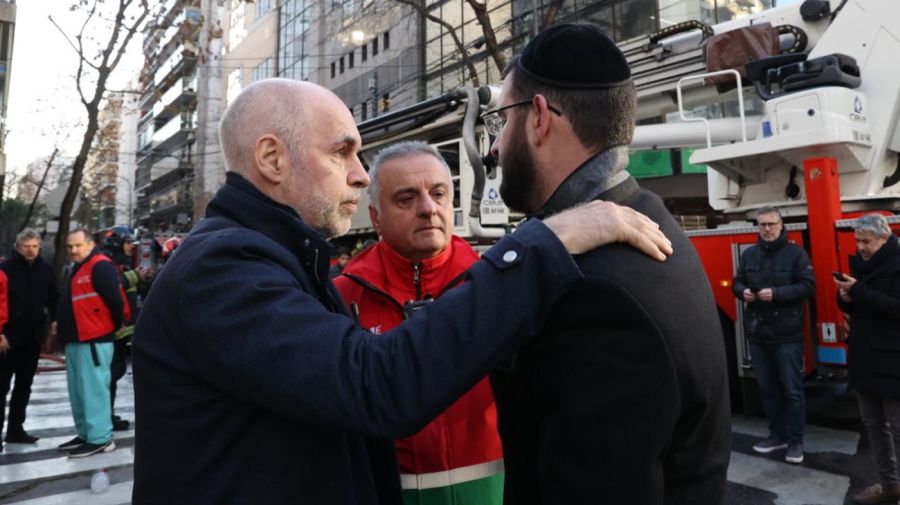 Horacio Rodríguez Larreta en el incendio en Recoleta