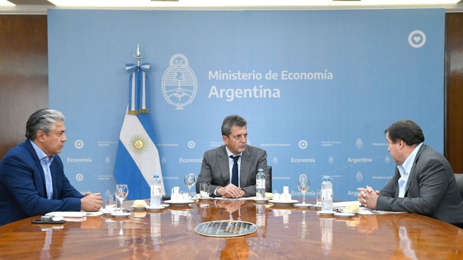 Sergio Massa se reunió con el electo gobernador de Río Negro, Alberto Weretilneck, y su par neuquino, Rolo Figueroa