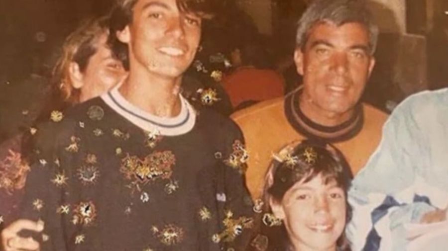 Martín Bossi, su hermana Andrea y su padre. 
