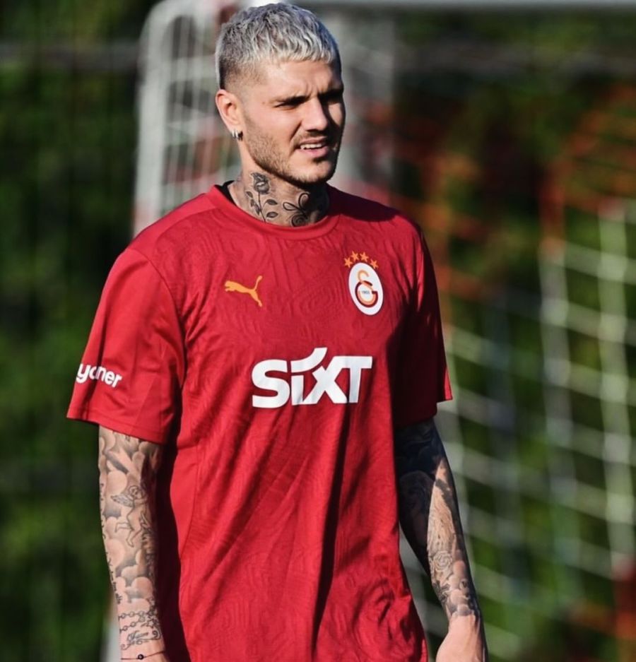 Mauro Icardi retornó a los entrenamientos con su equipo.