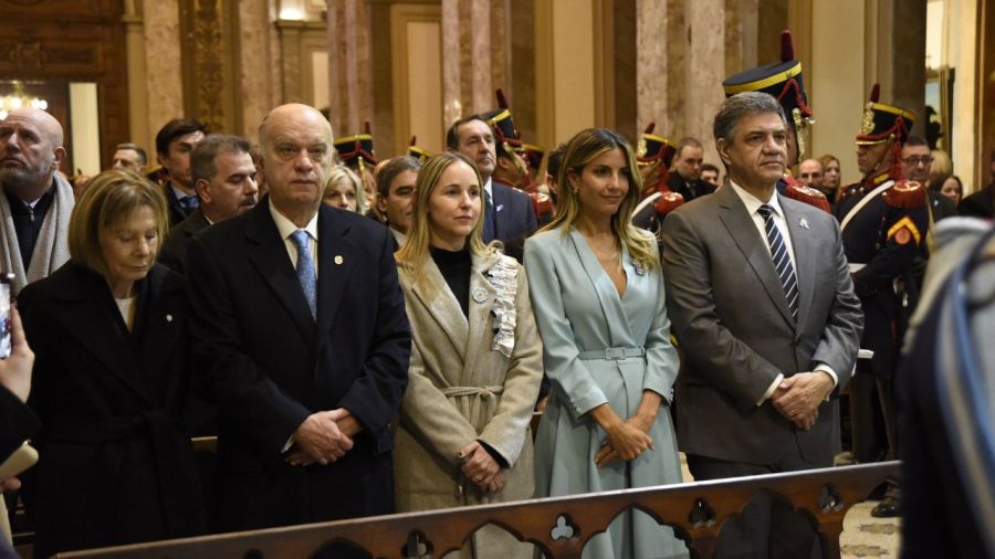 Néstor Grindetti, María Belén Ludueña y Jorge Macri