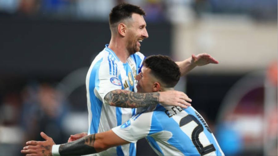 Lionel Messi y Enzo Fernández