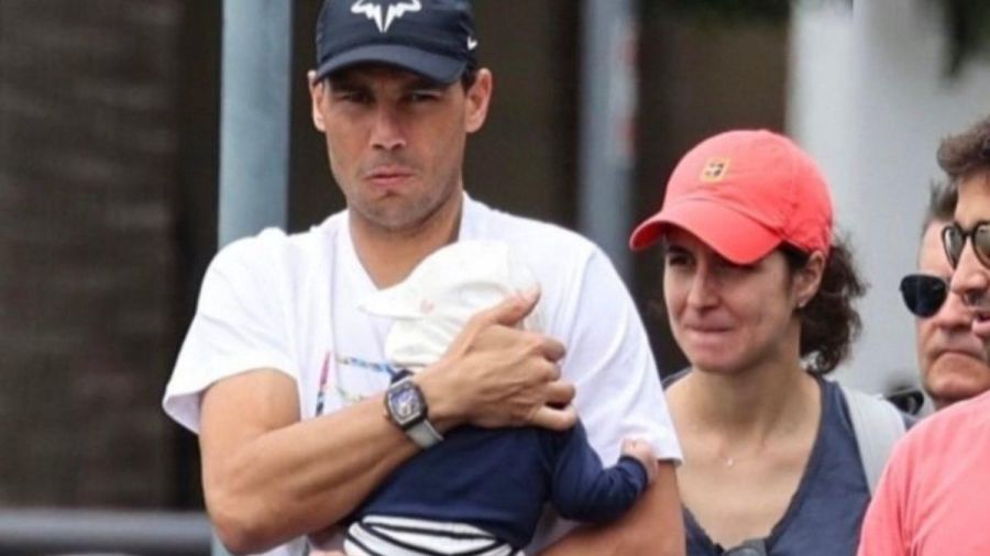 Rafael Nadal y Xisca Perelló y su hijo. 