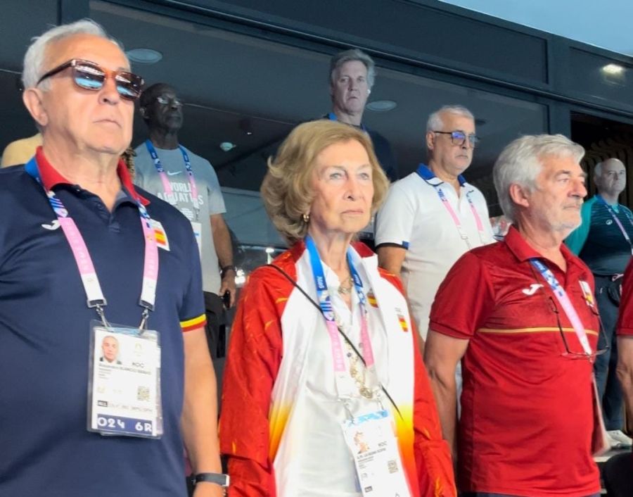  El look de la Reina Sofía en la final de waterpolo de España en los Juegos Olímpicos