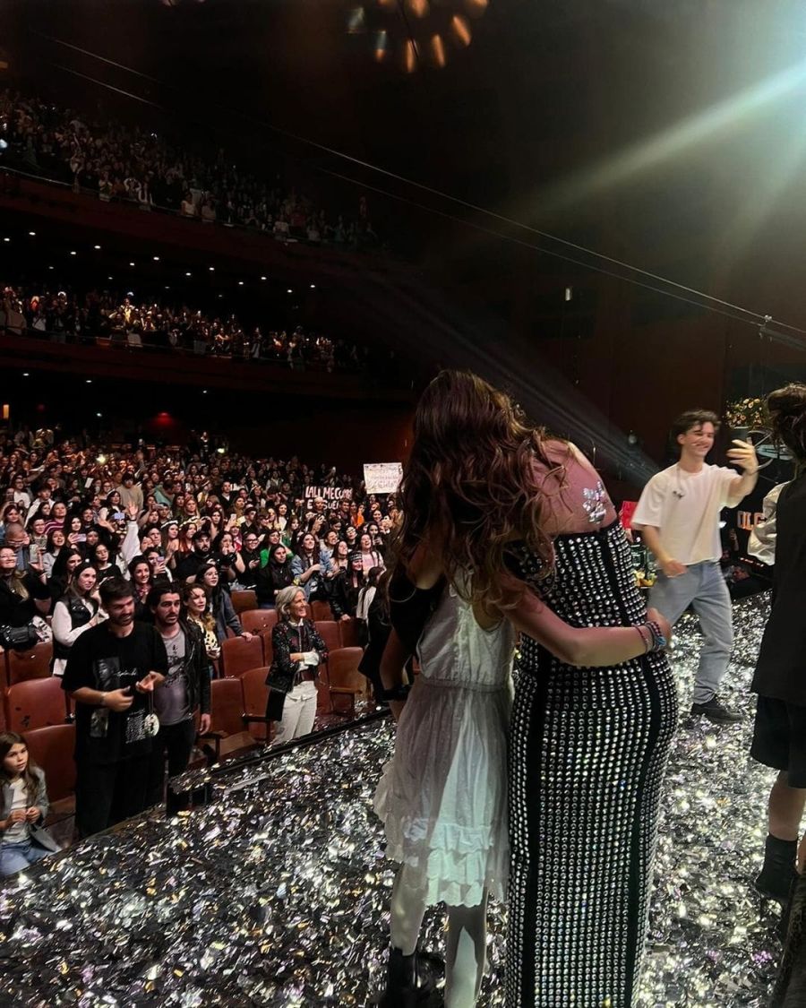 La China Suárez y Rufina Cabré.