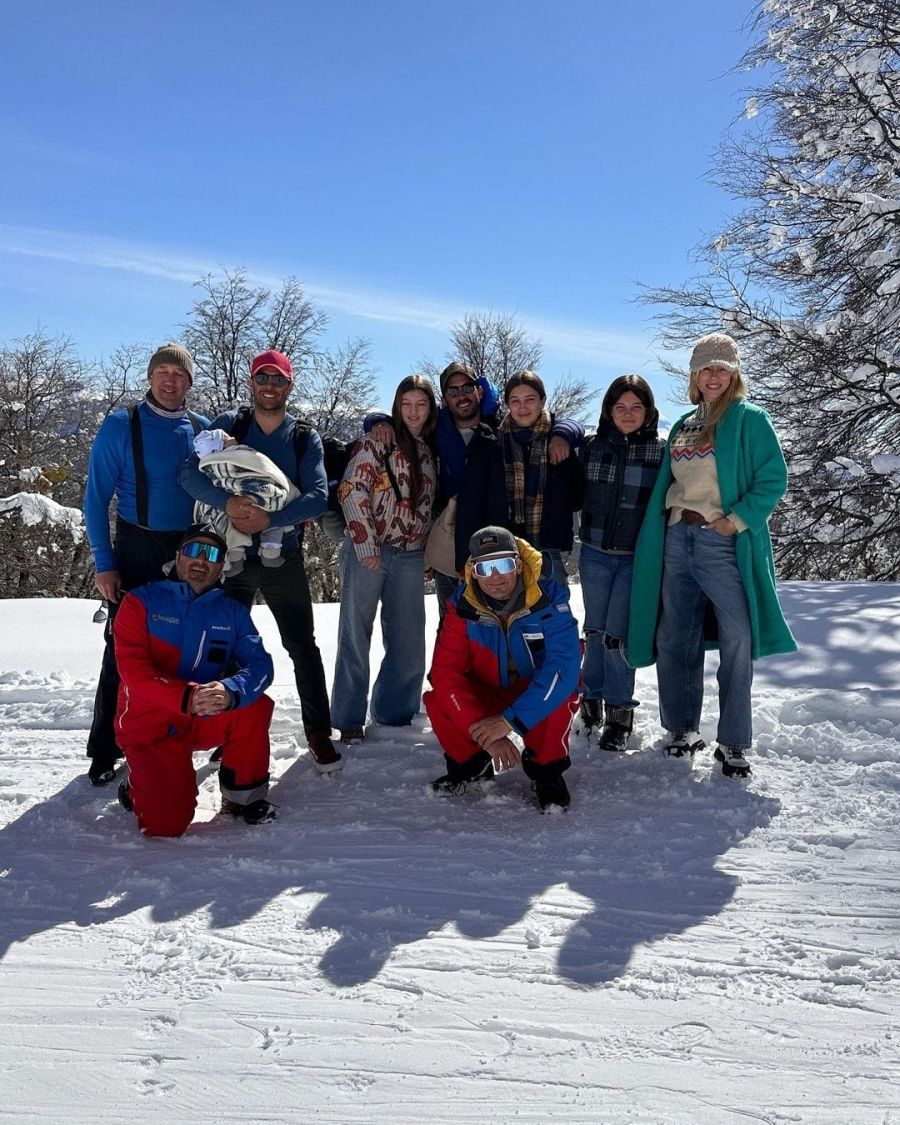 Nicole Neumann y su familia. 