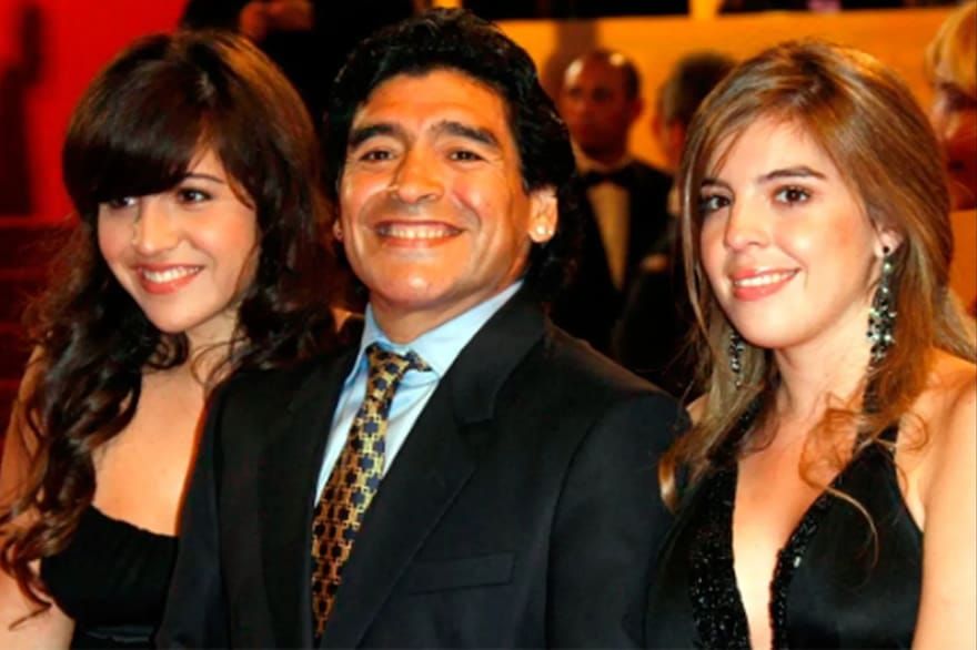 Giannina, Diego y Dalma Maradona.