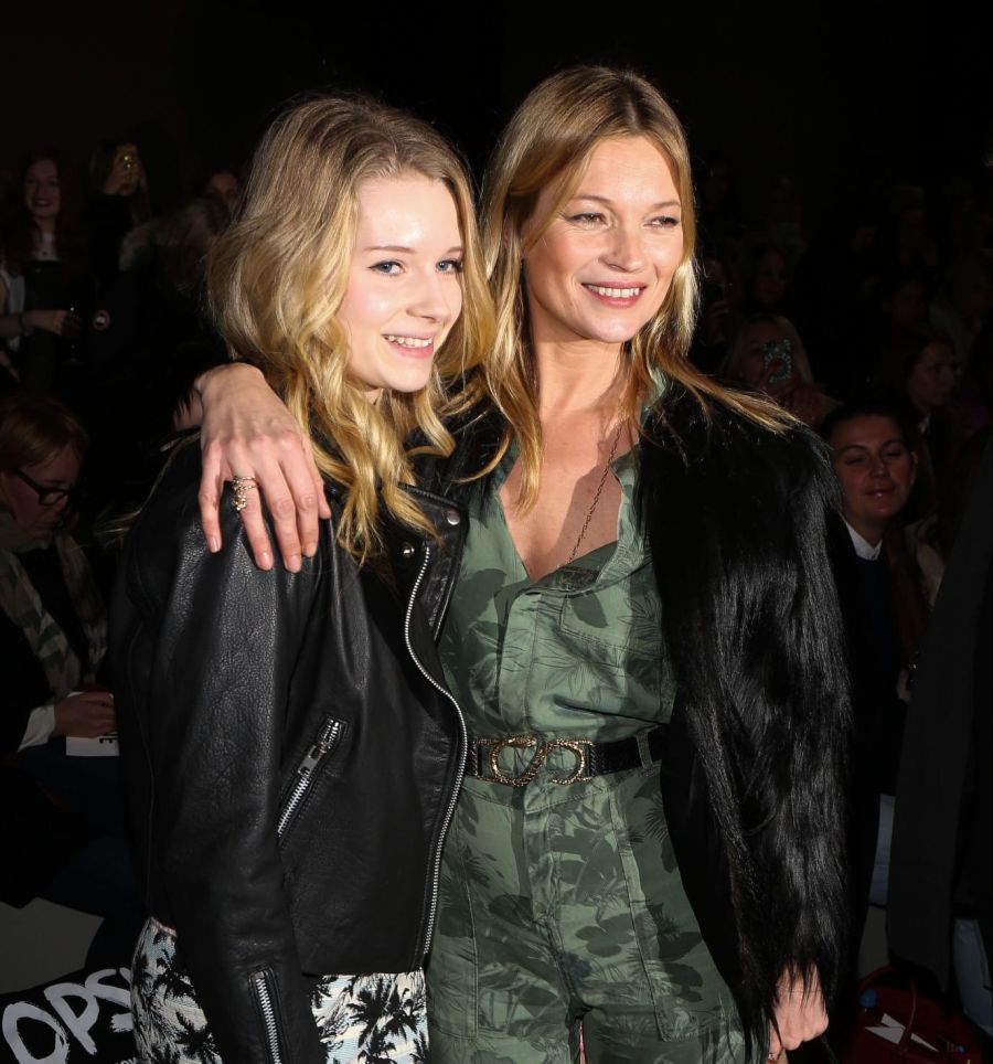 Kate y Lottie Moss