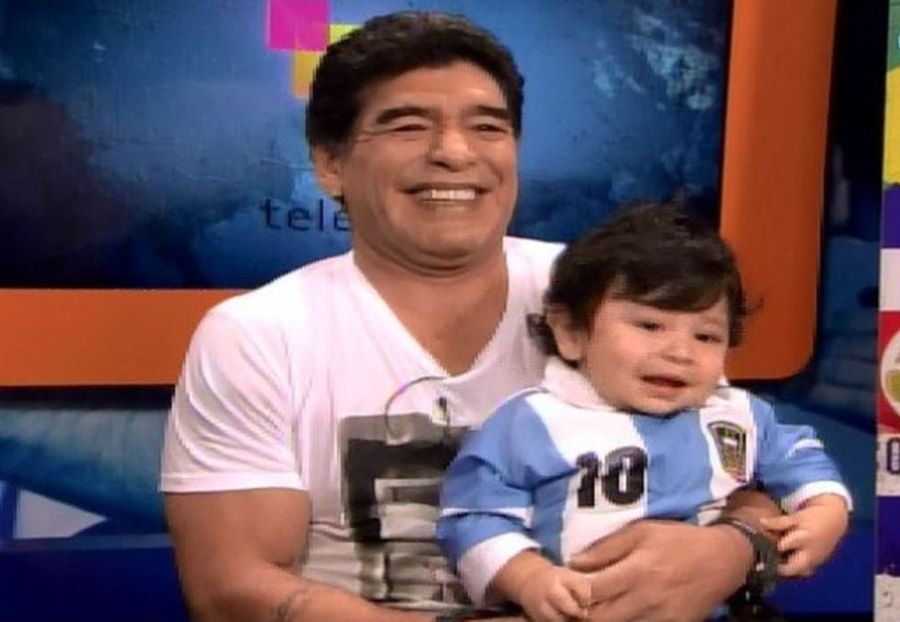 Diego Maradona y Diego Fernando Maradona. 