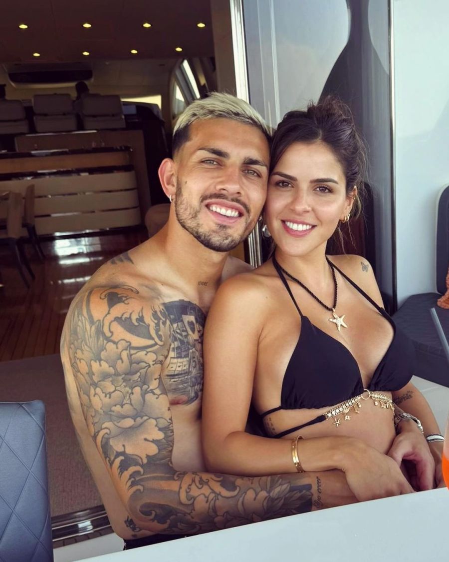 Leandro Paredes y Camila Galante. 