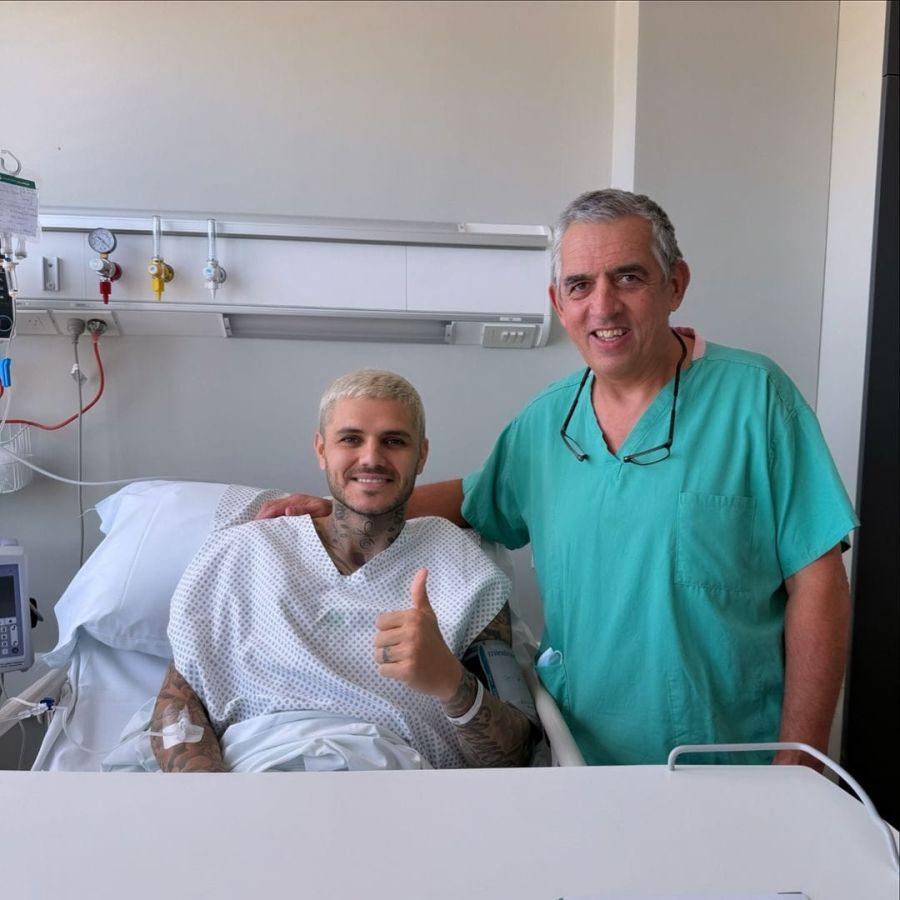 Mauro Icardi y Guillermo, el médico que lo operó.