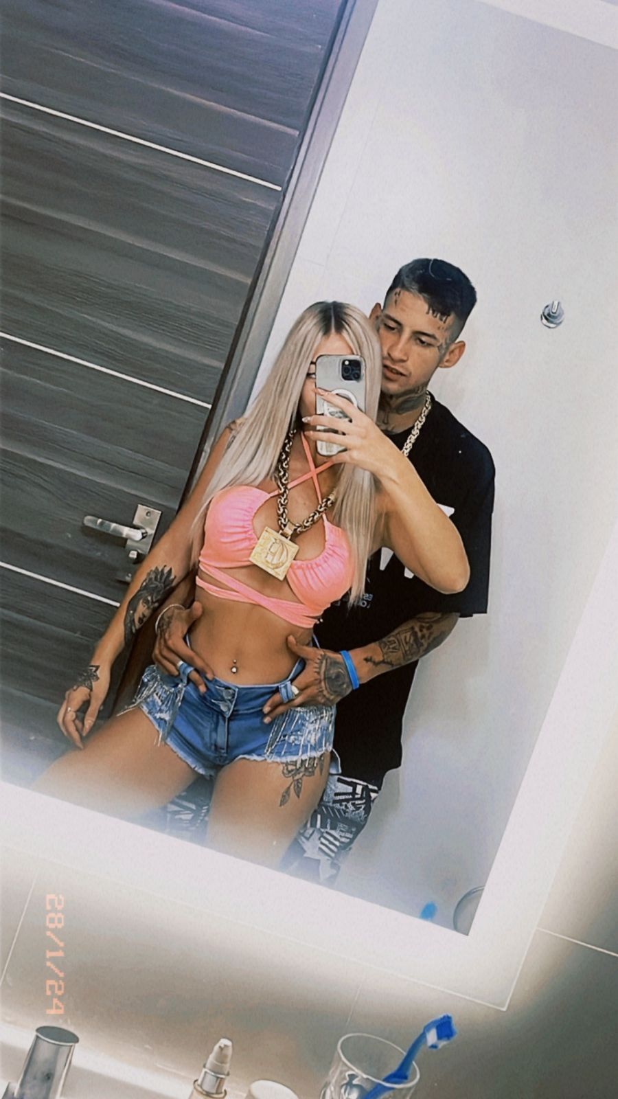 Candela Arizaga y L-Gante.