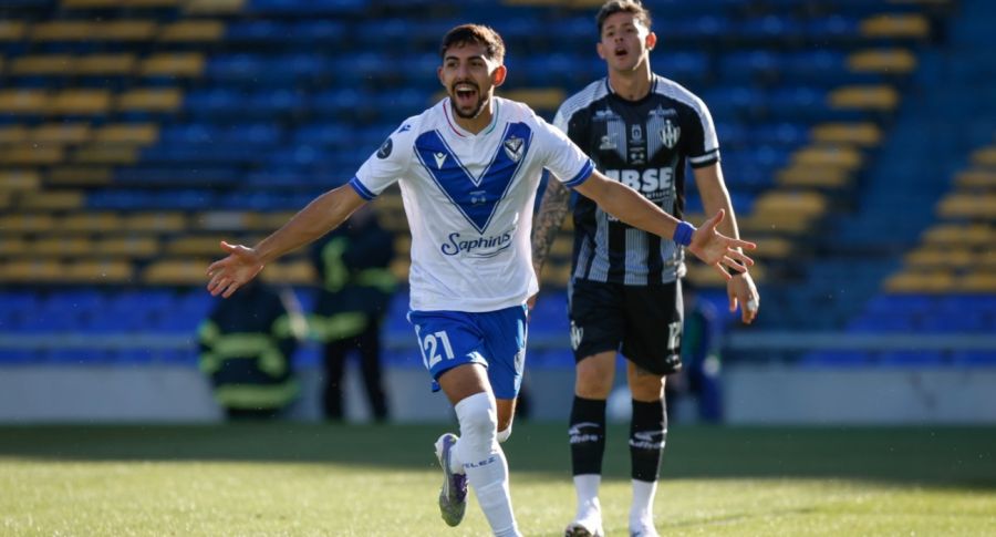 Vélez volvió a ganar una final: venció 2 a 0 a Central Córdoba y se coronó campeón de la Supercopa Argentina | 442