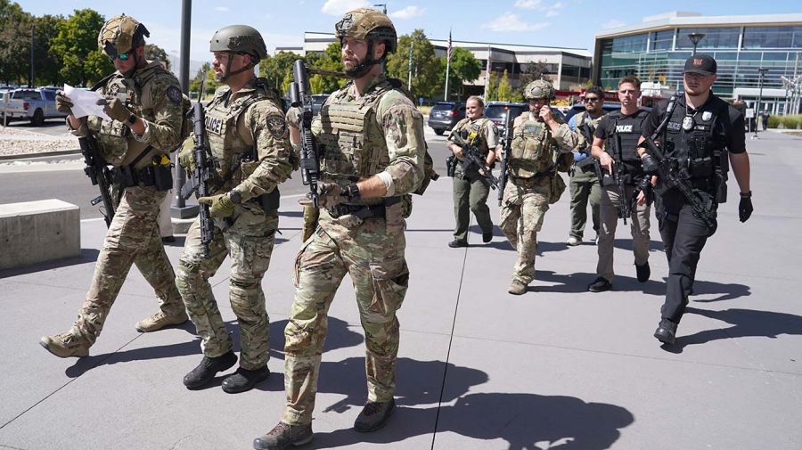 La policía estadounidense busca intensamente al asesino de Charlie Kirk