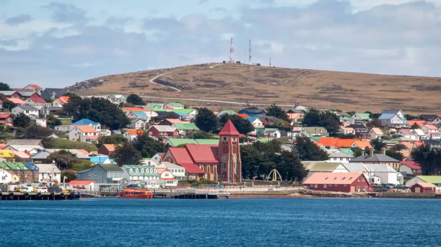 https://fotos.perfil.com/media///images/large/2026/09/04/islas-malvinas-2319325.jpg?webp