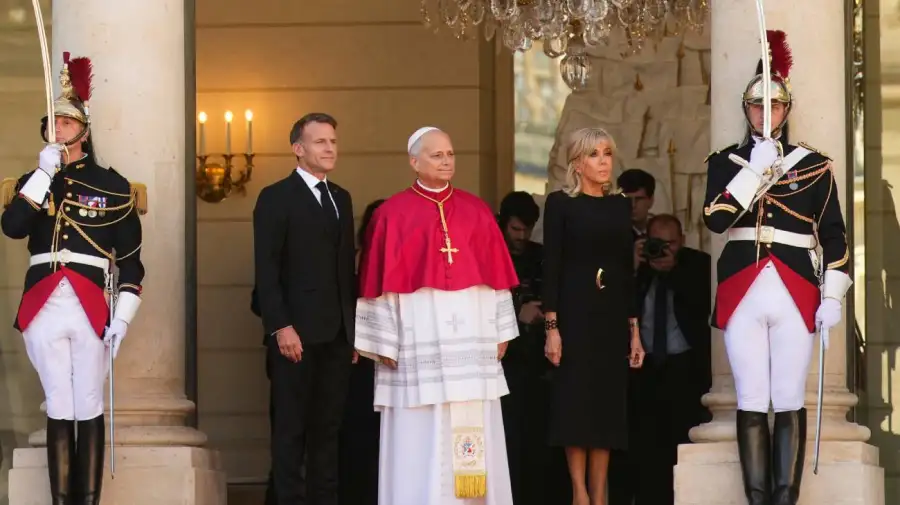 Papa León XIV en Francia. Foto: AFP