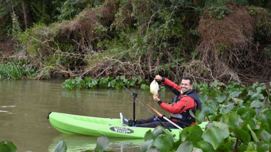 Equipo básico para la pesca en kayak