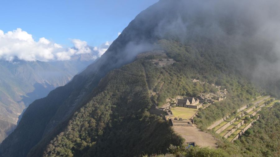 0604 Choquequirao hermana sagrada Machu Picchu