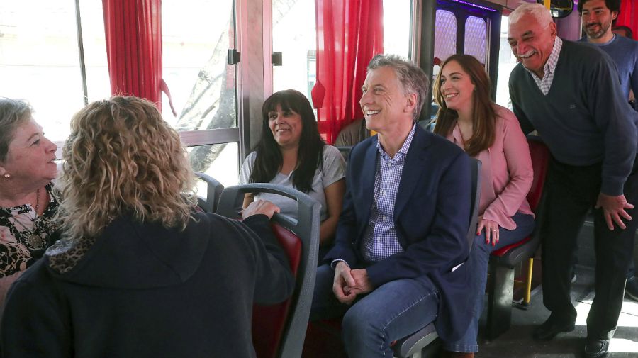 Macri y Vidal, durante el acto de inauguración del Metrobus de Florencio Varela.