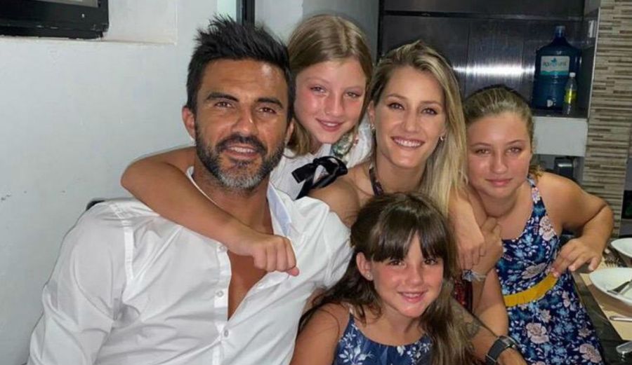 Fabían Cubero celebró la navidad mostrando a sus hijas junto a Mica Viciconte