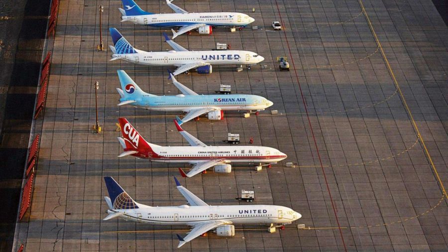 Aviones bajo la lupa: Famosos e influencers proponen no volar