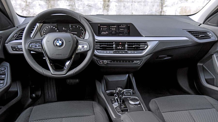 COMPARATIVO / BMW 118i SportLine - Mercedes-Benz A 200 Progressive
