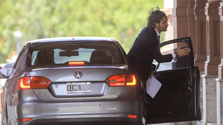 El jefe de Gabinete Santiago Cafiero llega a Casa Rosada. Foto: NA (archivo).
