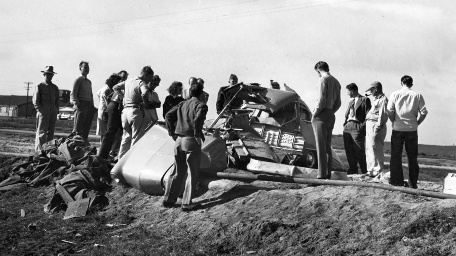 Clásico / ¿AUTOS O AVIONES?