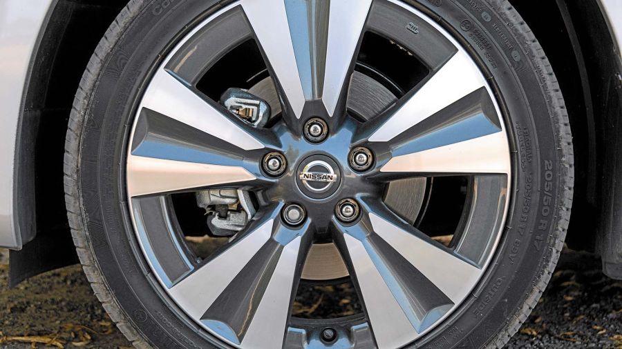 Nissan Sentra Exclusive 1.8 CVT