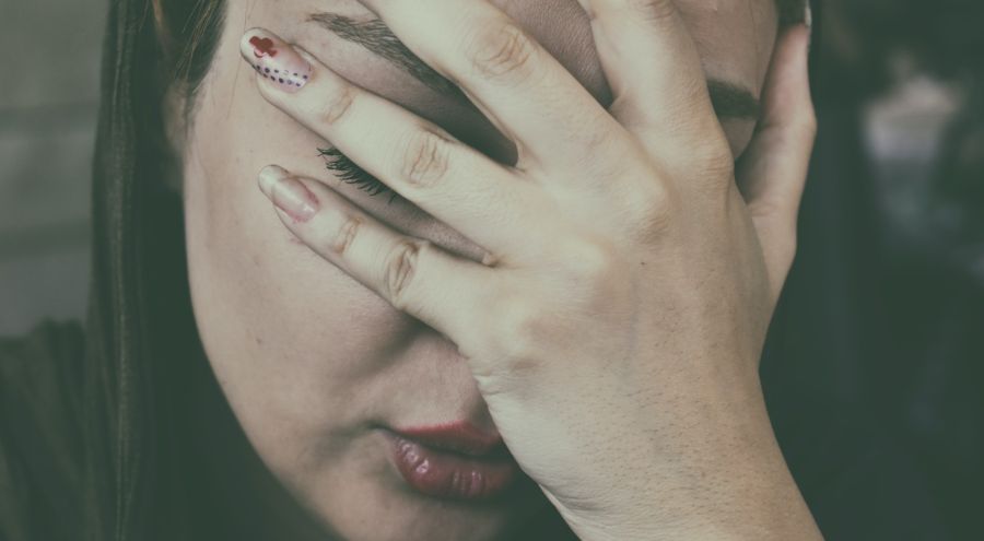 El estrés y el teletrabajo pueden empeorar la migraña en las personas que la sufren