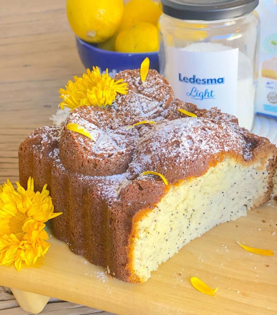 Lourdes Sánchez te enseña a hacer budín de limón de amapolas